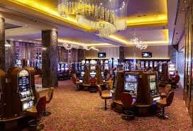 Studio dealer langsung dadu online juara88 dengan kamera HD multi-sudut